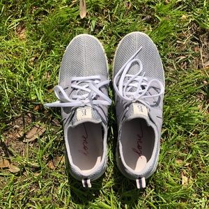 ED Ellen Degeneres Love sneakers